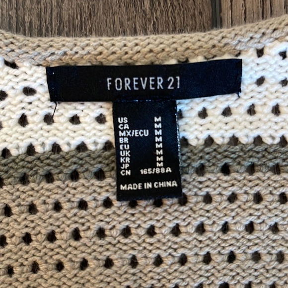 Knitted Green and White Top Forever21 - Picture 3 of 4